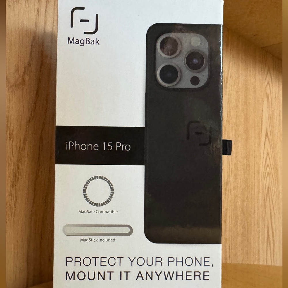 MAGBAK Black iPhone 15 Pro Case with MagSafe Compatibility
